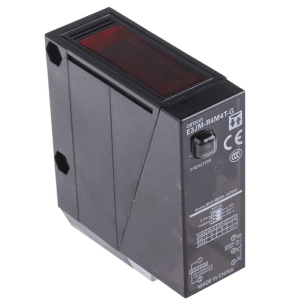 Omron E3JM-R4M4T-G Photoelectric Sensor
