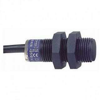 Telemecanique Sensors XS4P18AB120 Inductive proximity sensor