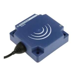 Telemecanique Sensors XS8D1A1PAL2 Inductive proximity sensor