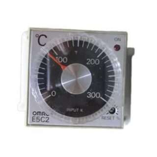 Omron E5C2-R40K AC100-240 0-300 Temperature Controller